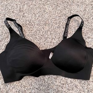 Black Victoria’s Secret Bralette